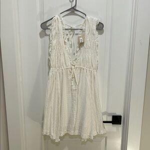 Elegant White Mini Dress